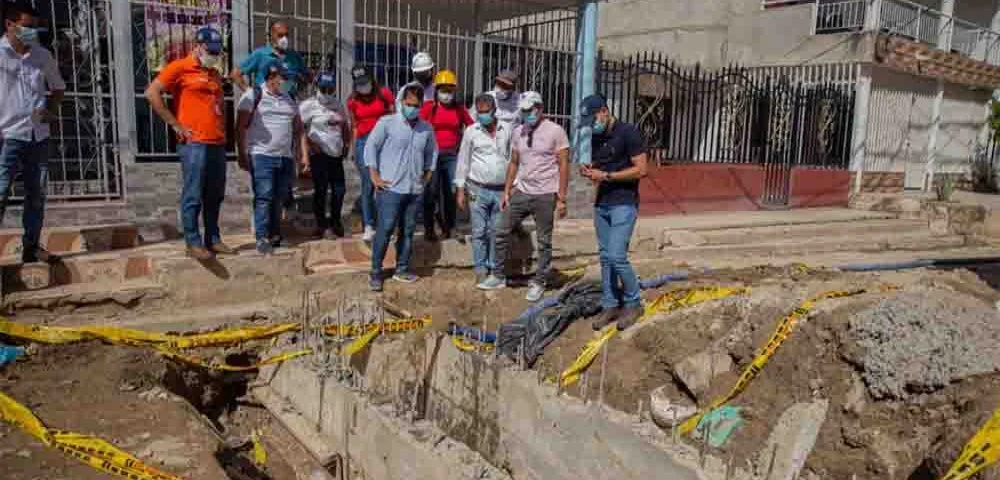 EDUS inspeccionó solución pluvial en El Pando