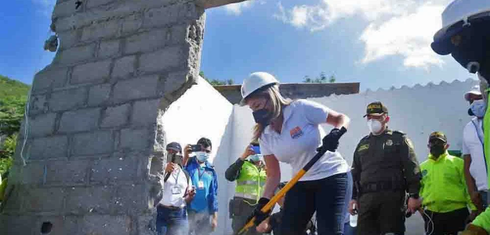 Vina Johnson, Olla de Microtráfico