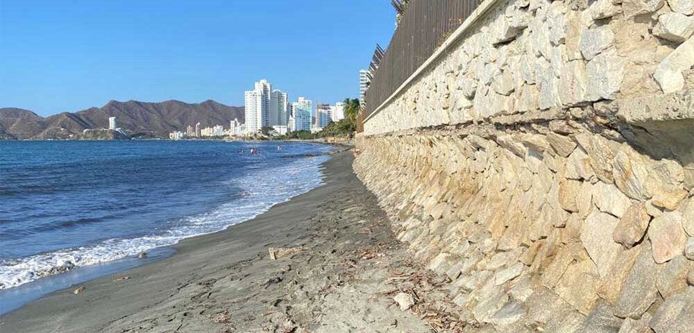Avanza la ejecución del Plan de Acción para frenar erosión costera en Playa Salguero 