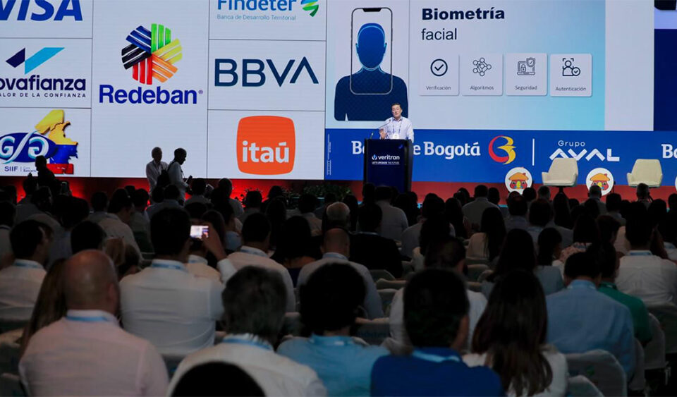 La Registraduría pone a disposición del sector financiero tecnología de biometría facial