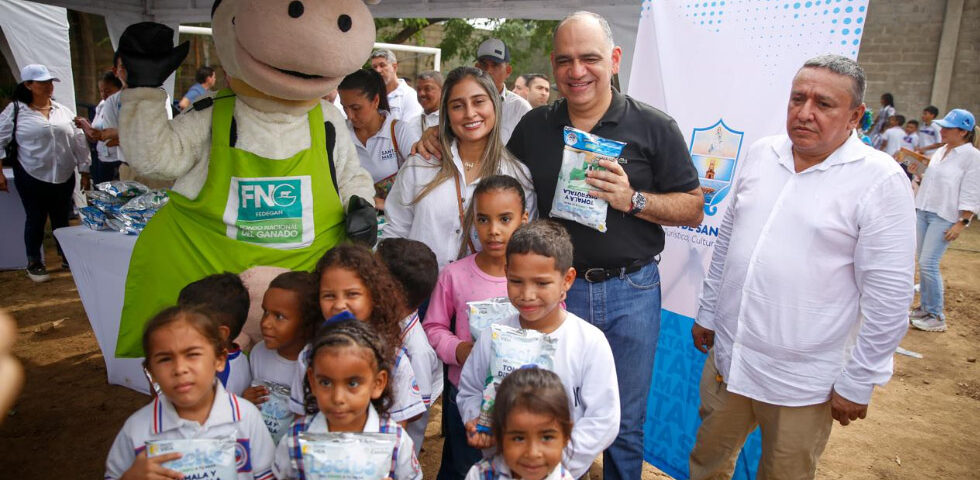 Alcaldía de Santa Marta y FEDEGÁN, lidera la iniciativa “Alimentando Sueños”