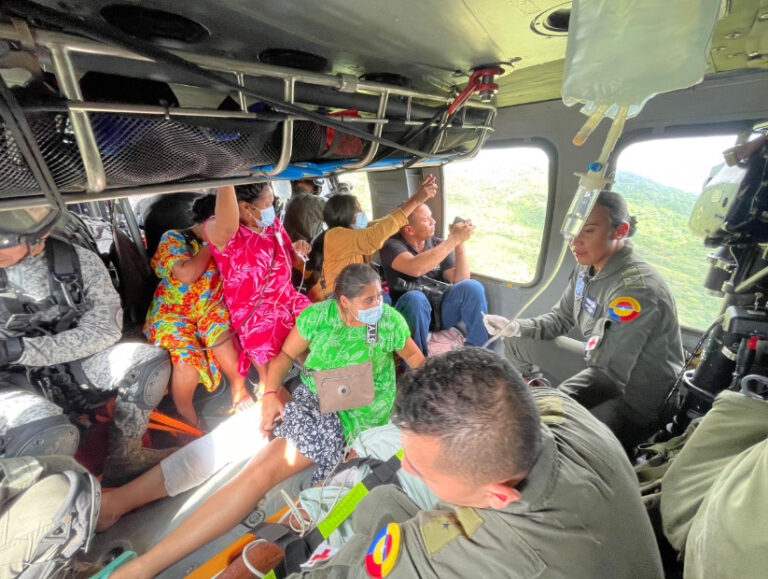 Indigenas wayúu son evacuados en la Alta Guajira