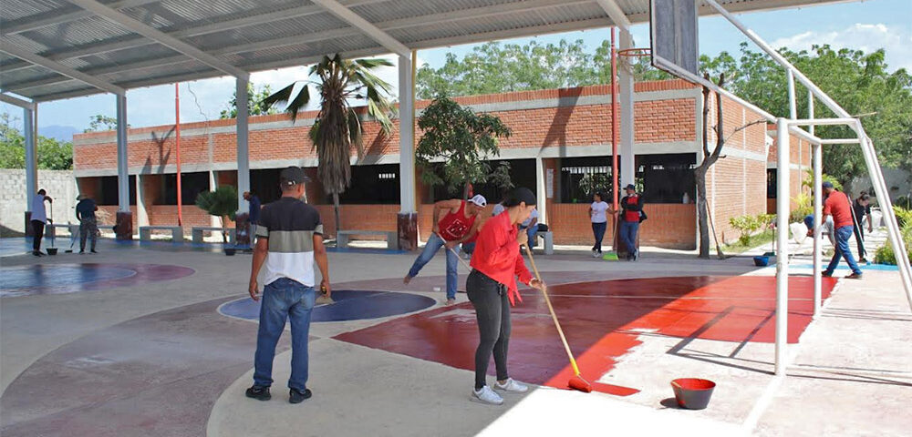 Drummond - acción con voluntariado en la Escuela La Francia