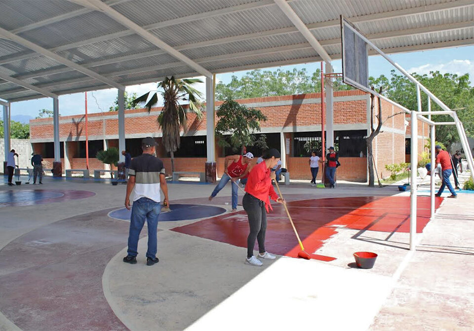 Drummond - acción con voluntariado en la Escuela La Francia