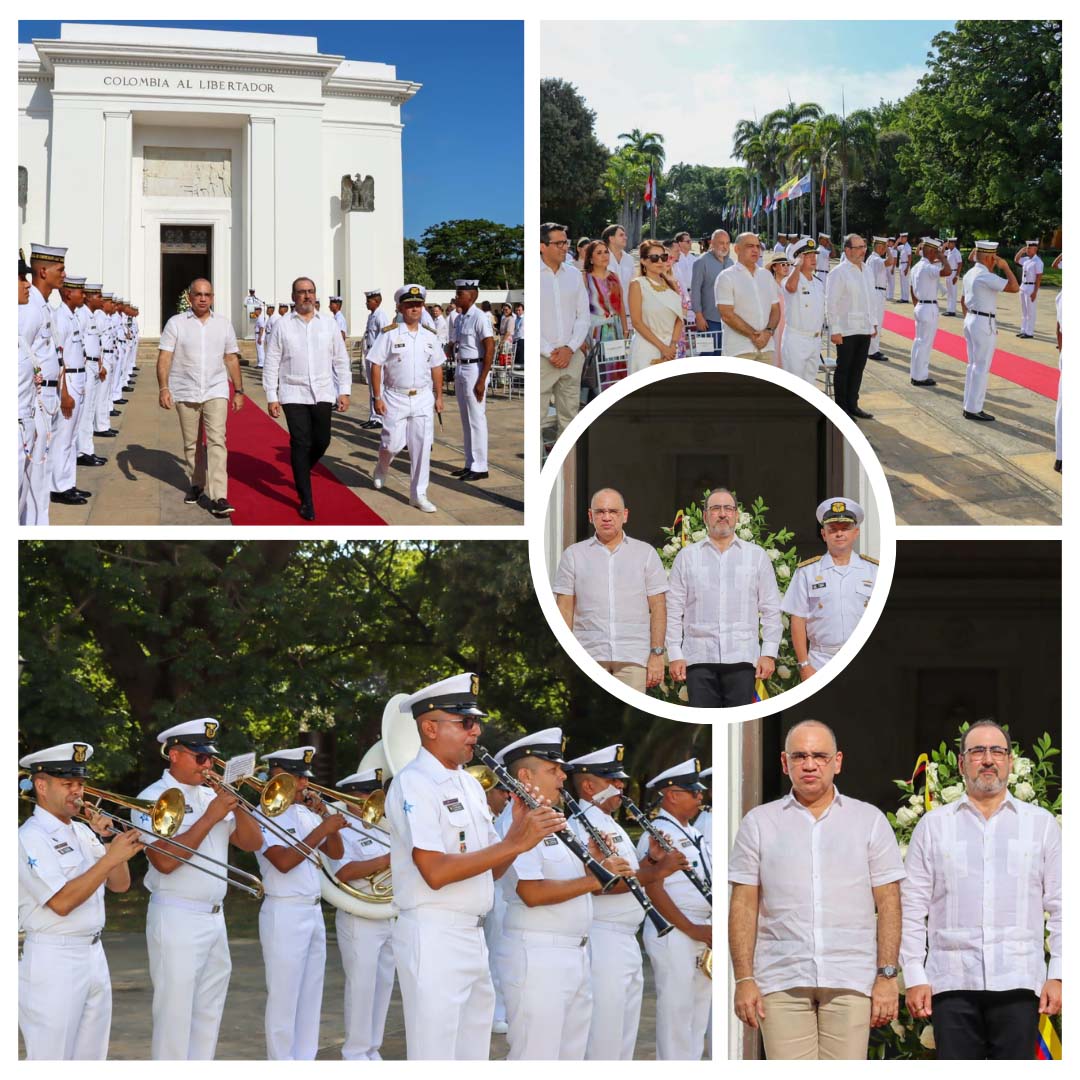 Con ofrenda floral se conmemora el natalicio de Simón Bolívar y el Día de la Armada