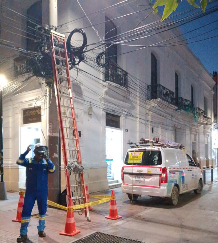 Detectan conexiones eléctricas ilegales en el centro y sector de San Andresito en Santa Marta